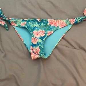 Floral print bikini bottoms